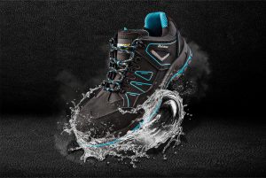 zapato montaje agua 300x201 - Retoque y diseño de zapato para proyecto de packaging - identiva diseño gráfico