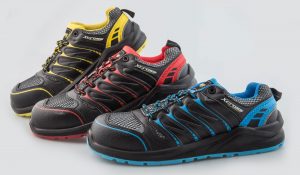 zapato sublogos diseno2 300x175 - Zapatos de seguridad aplicando colores y logotipos - identiva diseño gráfico